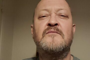 Rencontre sérieuse à Liège, Gérard actif de 50 ans cherche relation avec objectifs communs