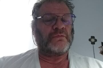Plan gay discret à Bruxelles, recherche mec actif pour bouche pleine